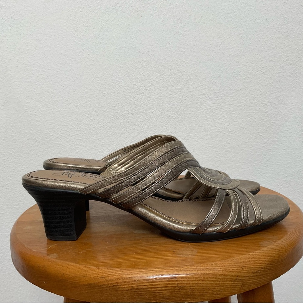 Life Stride Taupe, Gold Strappy Open Toe Heelex Sandals Size 9M Soft System